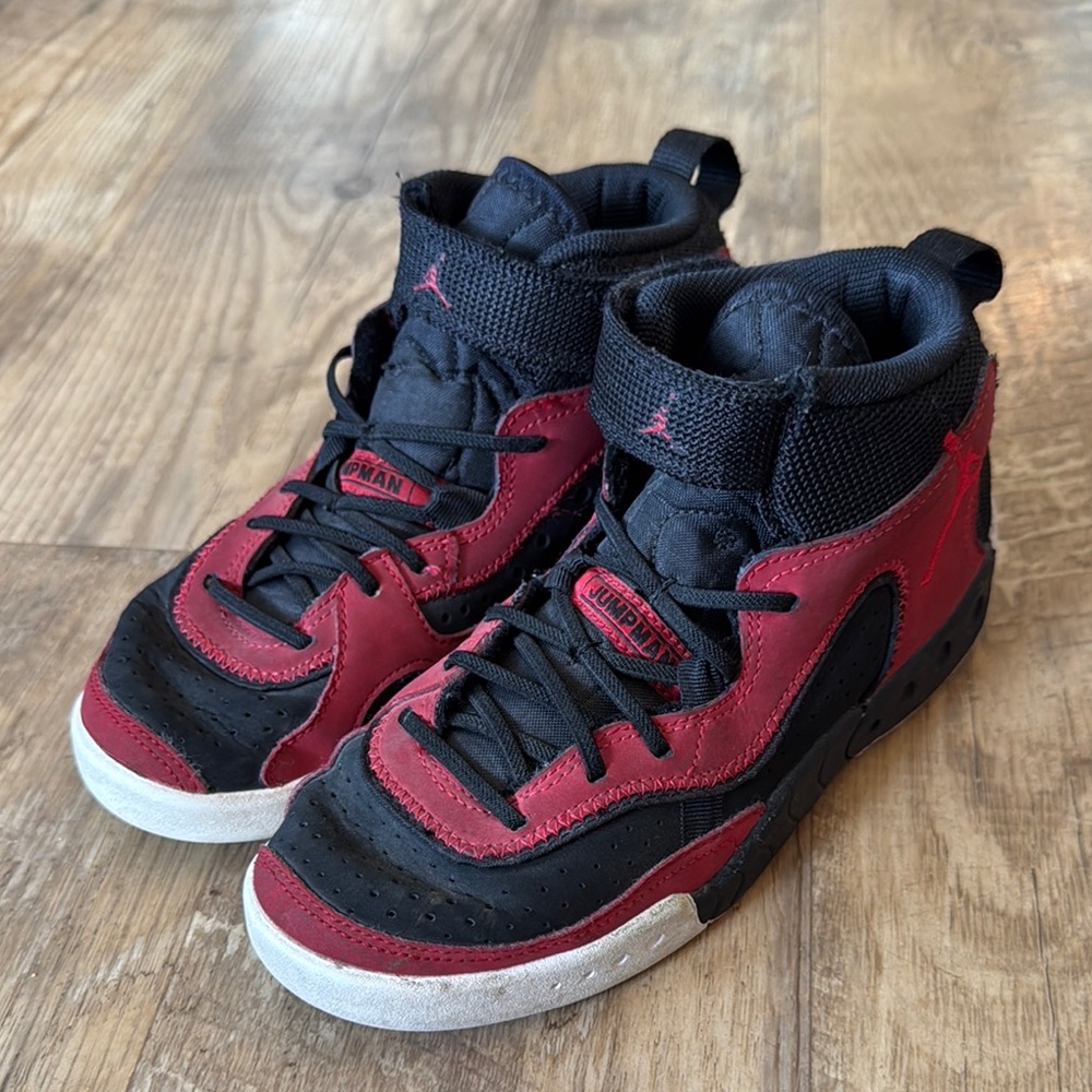 Nike Jordan Pro RX (GS) Basketball Sneaker Boy's Grade School Size 2Y